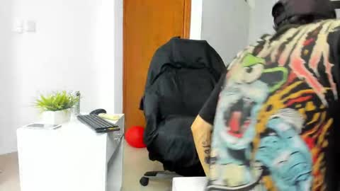 lujuriau_u online show from 10/08/25, 04:21