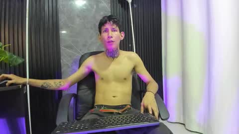 lujuriau_u online show from 11/14/25, 04:55