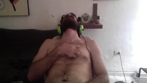 Snapshot of lukaakul69786784 chatting on 05/15/26, 04:47 Luka online show from 05/15/26, 04:47