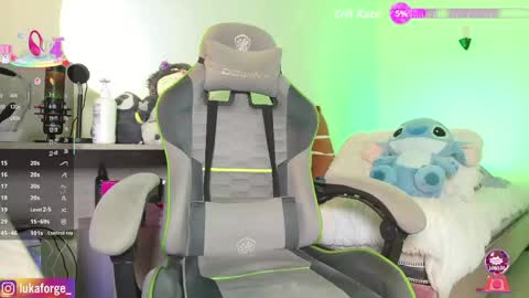 Snapshot of lukaforge chatting on 04/16/26, 07:31 lukaforge online show from 04/16/26, 07:31