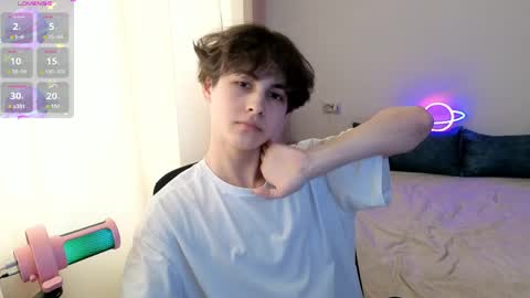 Snapshot of lukahayes chatting on 04/08/26, 02:28 lukahayes online show from 04/08/26, 02:28