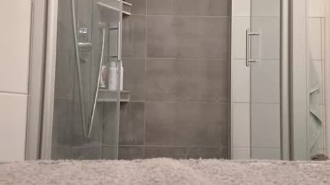 lukasschoetz online show from 09/22/25, 11:45