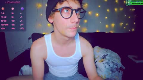 Snapshot of lukatripp chatting on 02/28/25, 12:31 lukatripp online show from 02/28/25, 12:31