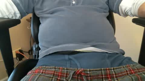 Snapshot of luke7711 chatting on 12/18/24, 02:06 luke7711 online show from 12/18/24, 02:06