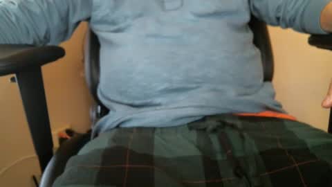 Snapshot of luke7711 chatting on 01/04/25, 01:53 luke7711 online show from 01/04/25, 01:53