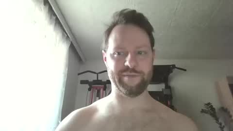 Snapshot of luke91_t chatting on 03/08/26, 02:21 luke91_t online show from 03/08/26, 02:21