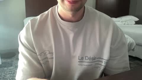 Luke online show from 09/22/25, 04:42