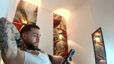 Snapshot of luke_davis01 chatting on 03/25/26, 01:17 LUKE online show from 03/25/26, 01:17