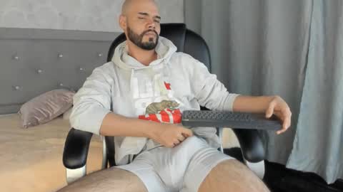 Snapshot of luke_diaz7 chatting on 02/07/25, 01:36 luke diaz7 online show from 02/07/25, 01:36