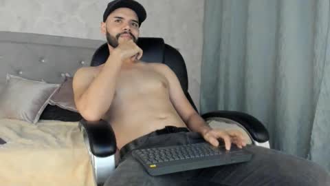 Snapshot of luke_diaz7 chatting on 02/12/25, 07:02 luke diaz7 online show from 02/12/25, 07:02