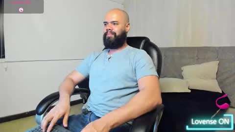 Snapshot of luke_diaz7 chatting on 10/04/25, 04:10 luke diaz7 online show from 10/04/25, 04:10