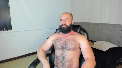 Snapshot of luke_diaz7 chatting on 10/13/25, 04:12 luke diaz7 online show from 10/13/25, 04:12