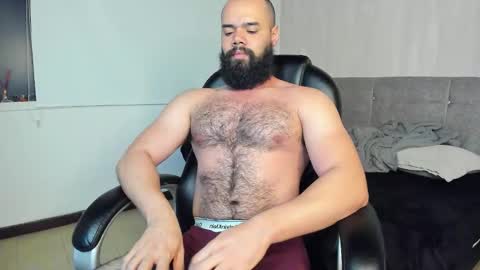 Snapshot of luke_diaz7 chatting on 10/14/25, 04:02 luke diaz7 online show from 10/14/25, 04:02