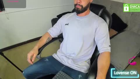 Snapshot of luke_diaz7 chatting on 11/25/25, 03:28 luke diaz7 online show from 11/25/25, 03:28