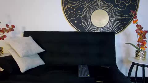 Snapshot of luke_savagge chatting on 10/05/25, 02:59 Luke online show from 10/05/25, 02:59