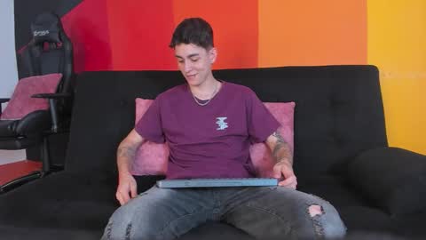 Snapshot of luke_savagge chatting on 10/16/25, 01:56 Luke online show from 10/16/25, 01:56