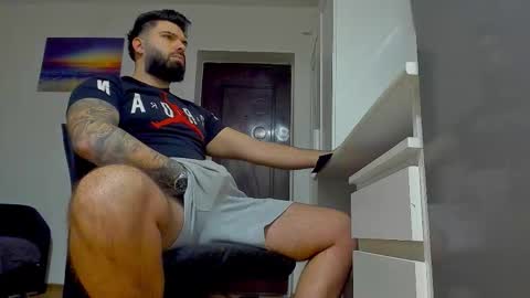 Snapshot of lukedenver chatting on 12/18/25, 02:56 Luke online show from 12/18/25, 02:56