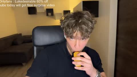 Snapshot of lukedesirable chatting on 04/09/26, 07:08 lukedesirable online show from 04/09/26, 07:08