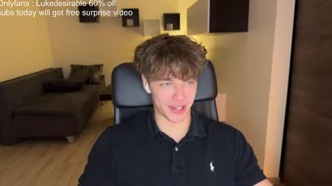 Snapshot of lukedesirable chatting on 04/10/26, 11:20 lukedesirable online show from 04/10/26, 11:20