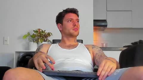 Luke online show from 11/15/25, 04:32