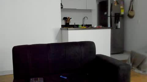 Snapshot of lukeglanton17 chatting on 02/25/26, 10:25 Luke online show from 02/25/26, 10:25