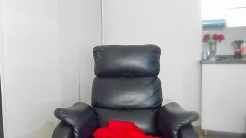 Snapshot of lukeglanton17 chatting on 03/24/26, 10:31 Luke online show from 03/24/26, 10:31