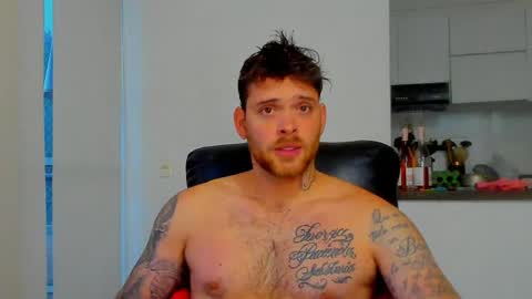 Snapshot of lukeglanton17 chatting on 04/17/26, 10:51 Luke online show from 04/17/26, 10:51