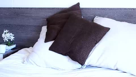 Lukhas f4f online show from 11/20/25, 09:36