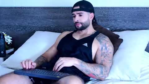 Lukhas f4f online show from 11/24/25, 04:18