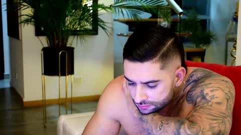 Lukhas f4f online show from 04/16/26, 02:23