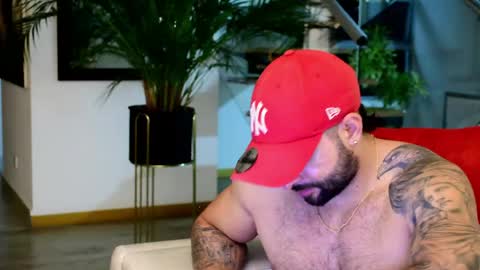 Snapshot of lukhass chatting on 04/29/26, 05:00 Lukhas f4f online show from 04/29/26, 05:00