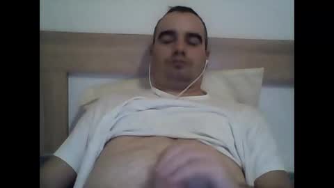 Snapshot of lukixxxx chatting on 01/14/26, 06:46 lukixxxx online show from 01/14/26, 06:46