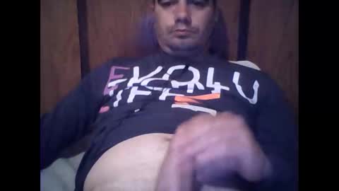 Snapshot of lukixxxx chatting on 03/09/26, 05:39 lukixxxx online show from 03/09/26, 05:39