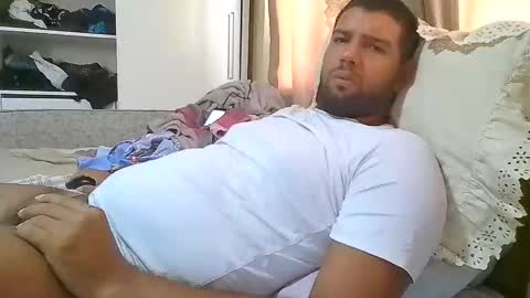 Snapshot of luksmen1 chatting on 02/24/25, 02:48 lucifer online show from 02/24/25, 02:48