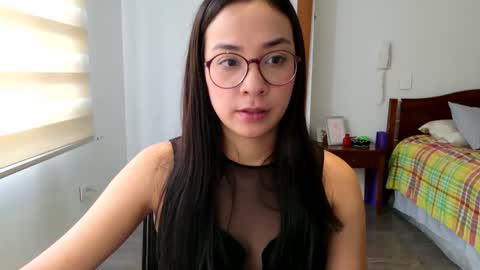 Snapshot of lulibee_ chatting on 04/01/26, 01:41 Luli online show from 04/01/26, 01:41
