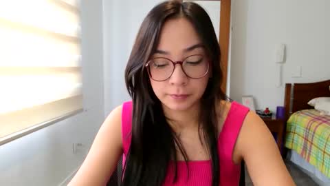 Snapshot of lulibee_ chatting on 04/02/26, 01:20 Luli online show from 04/02/26, 01:20