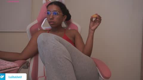 lulitauwu online show from 11/12/25, 03:18