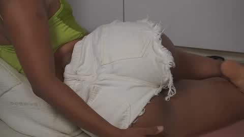 Snapshot of lulitauwu chatting on 04/11/26, 02:27 lulitauwu online show from 04/11/26, 02:27