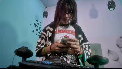 Snapshot of lullaby_charade2 chatting on 05/12/26, 08:28 Cookie blackthorne sheher online show from 05/12/26, 08:28