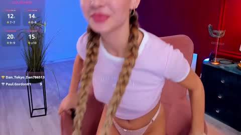 Snapshot of lullyfox chatting on 10/01/25, 12:27 Cherie online show from 10/01/25, 12:27