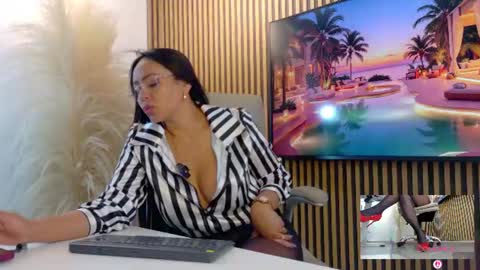 Snapshot of lulu_072 chatting on 07/16/26, 12:16 lulu online show from 07/16/26, 12:16