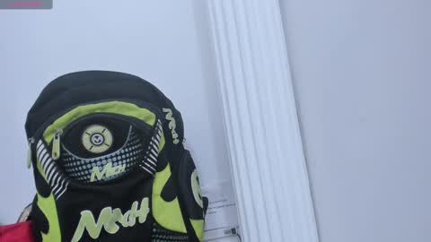 Snapshot of lulu_25_ chatting on 12/31/24, 03:09 Lulu online show from 12/31/24, 03:09