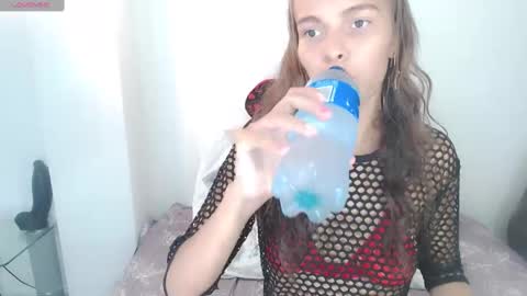 Snapshot of lulu_25_ chatting on 01/16/25, 01:06 Lulu online show from 01/16/25, 01:06