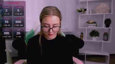 Lily online show from 11/18/25, 07:57