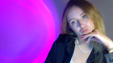 Snapshot of lulu_baby1 chatting on 10/02/25, 07:54 Lulu Baby18 online show from 10/02/25, 07:54