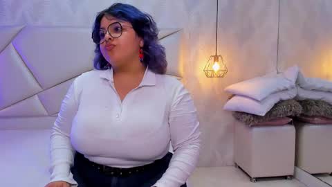 Snapshot of lulu_kawai chatting on 12/02/25, 07:09 lulu online show from 12/02/25, 07:09