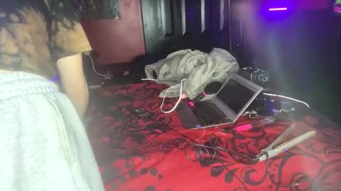 Snapshot of lulu_only_fans chatting on 02/17/25, 04:48 Lulu online show from 02/17/25, 04:48