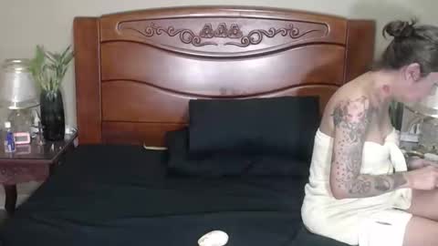 Snapshot of lulu_wild chatting on 02/23/26, 03:04 lulu_wild online show from 02/23/26, 03:04