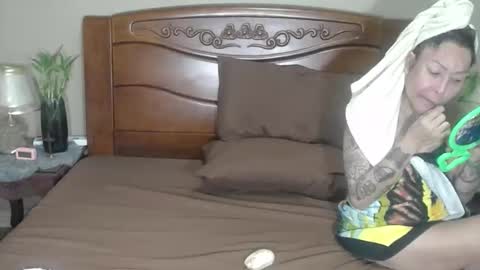 Snapshot of lulu_wild chatting on 03/26/26, 10:10 lulu_wild online show from 03/26/26, 10:10