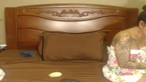 Snapshot of lulu_wild chatting on 04/11/26, 09:35 lulu_wild online show from 04/11/26, 09:35